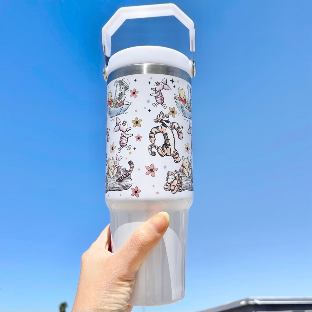 Disney Winnie the Pooh Tiger Piglet Eeyoredonkey 30oz Tumbler Flip Straw Birthda